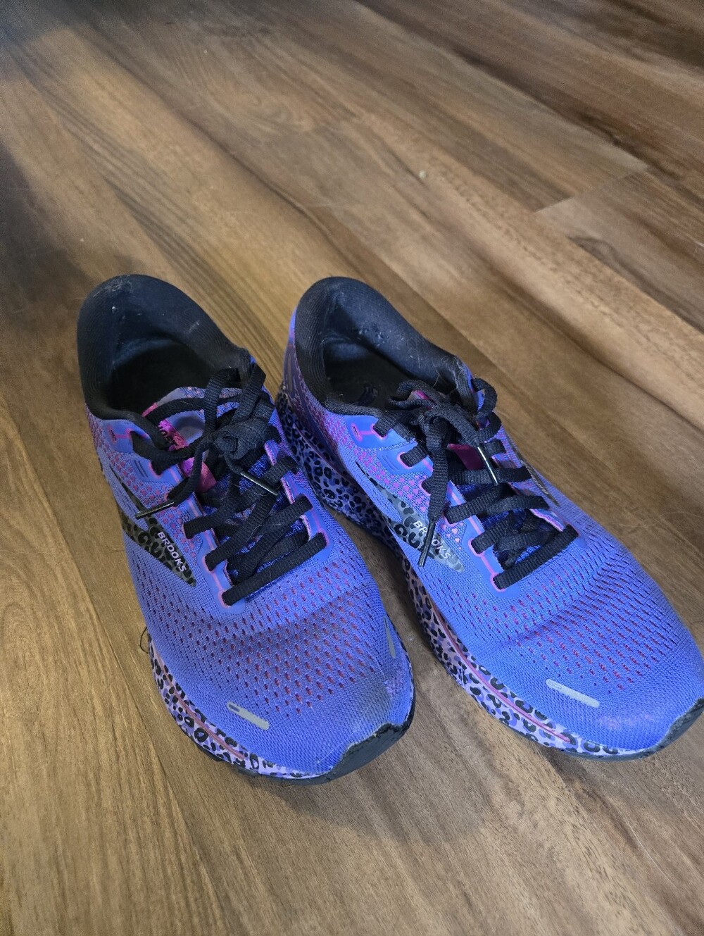 Women's Brooks Ghost 14 Purple Leopard Athletic Running Shoes Size 9.5